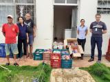 Alunos do Centro Educacional São Camilo realizam doação de alimentos, brinquedos, roupas e calçados no dia de Ação de Graças.